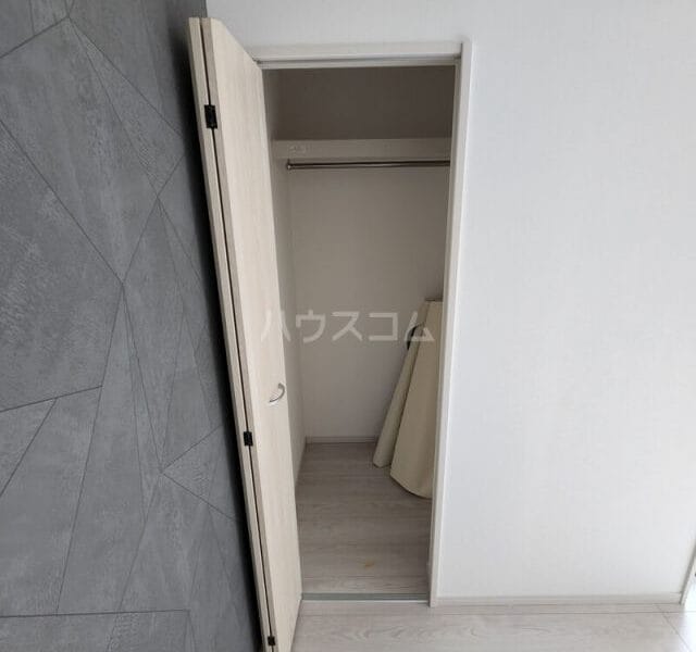 1K Apt Close to Station in Owada W24 101