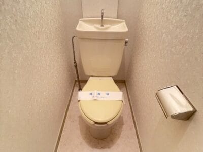 〇2DK Apt on Top Floor in Naganuma F92 000