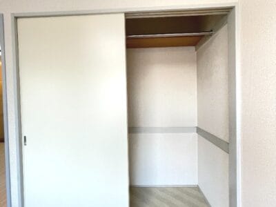 〇2DK Apt on Top Floor in Naganuma F92 000