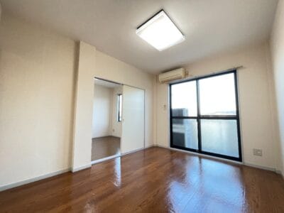 〇2DK Apt on Top Floor in Naganuma F92 000