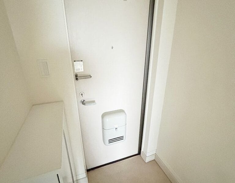 1R Loft Apt in Myorenji W15 001