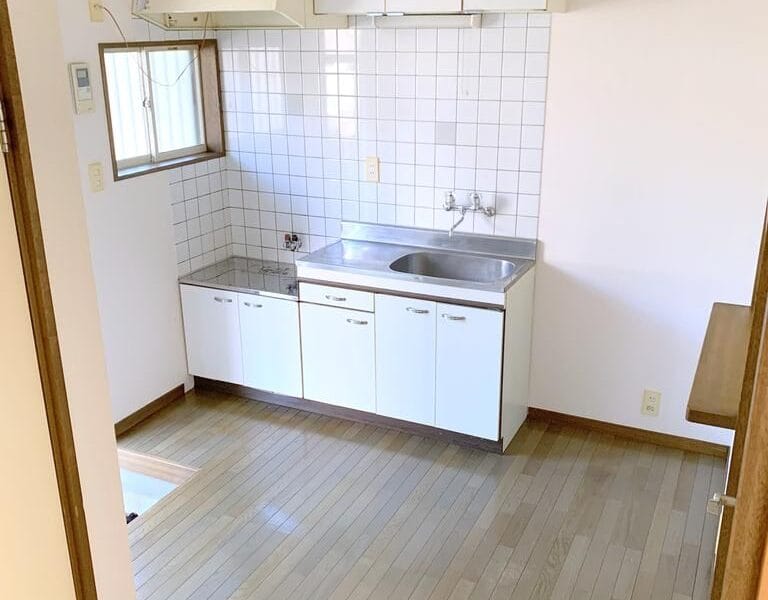 2DK Loft Apt in Tanashi W92 001