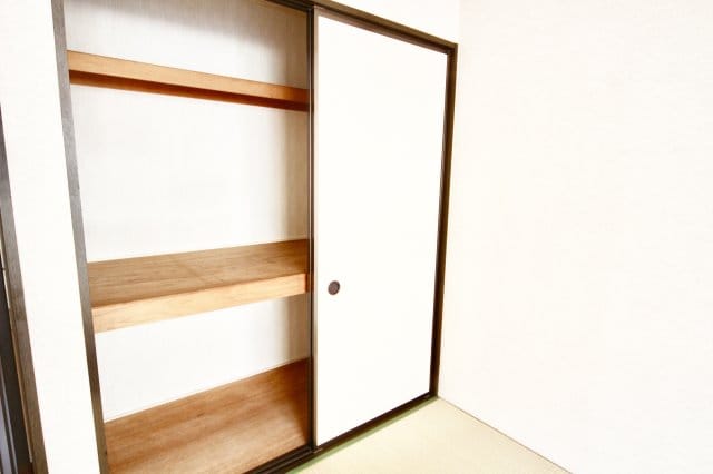 2DK Apt on Top Floor in Takatsu F93 105