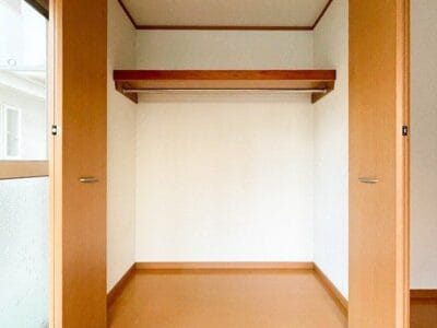 1DK Corner Room Apt in Sengawa W75 101