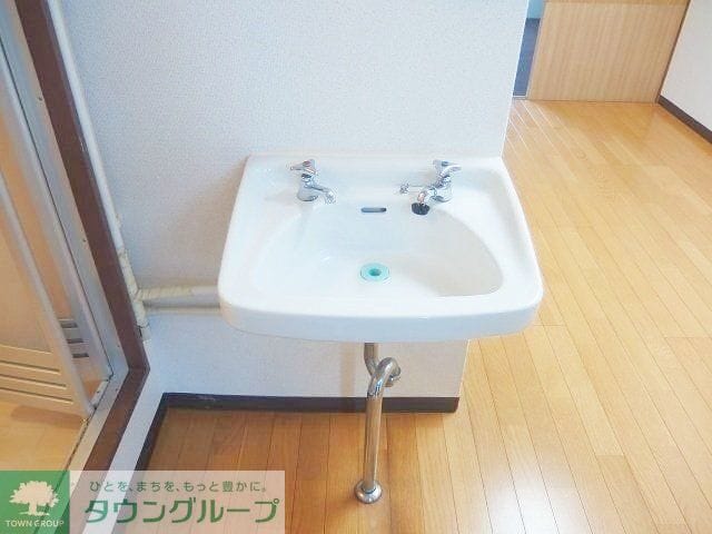 2DK Corner Room Apt in Sangenjaya F76 101