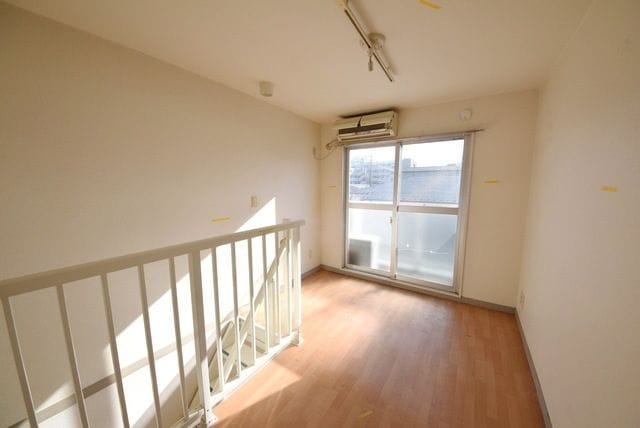 1DK Maisonette Apt in Chofu R04 100