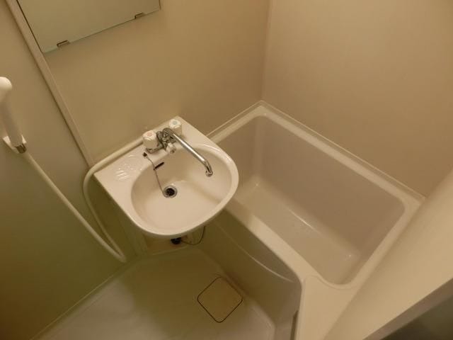 2K Apt on Top Floor in Shinozaki W91 101