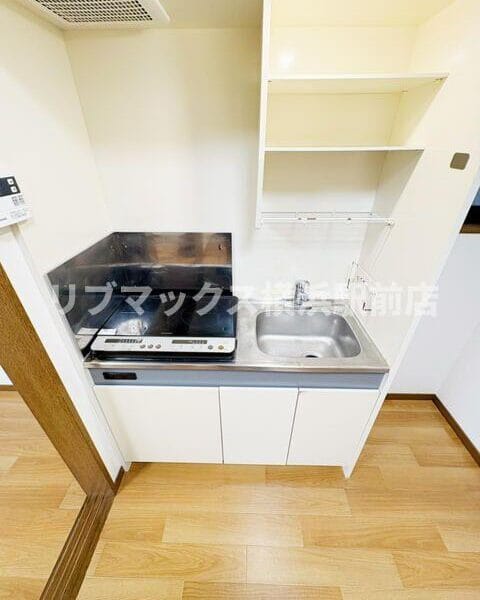 1DK Corner Room Apt in KANAGAWA S97 011