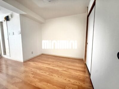 1DK Apt Close to Station in Kichijoji R84 001