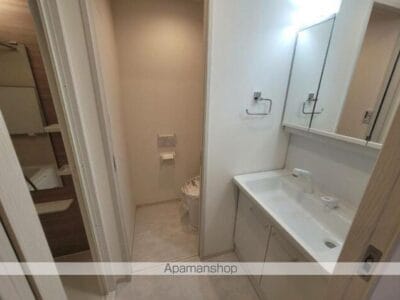 1K NakanoShimbashi NOKey$ R84 1117