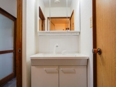 2DK Apt on Top Floor in Matsudo W89 101