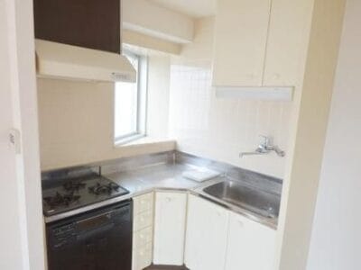 2DK Corner Room Apt in Yono R88 101