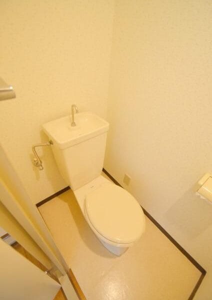 2DK Corner Room Apt in Yono R88 101