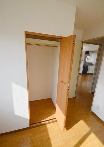 2DK Corner Room Apt in Yono R88 101