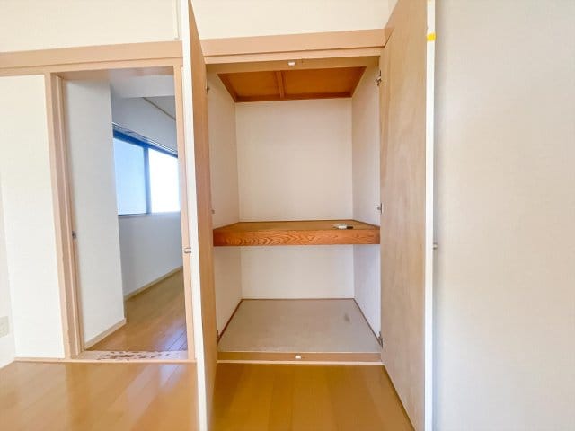 1DK NakanoFujimicho NOKey$ R88 000