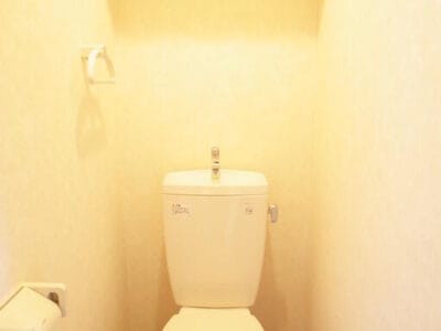 1K Apt on Top Floor in Kitami W86 1017