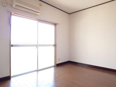 1K Apt on Top Floor in Kitami W86 1017