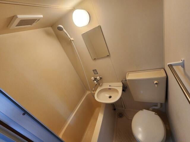 1K Apt on Top Floor in YonoHommachi W91 101