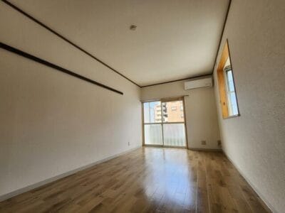 1K Apt on Top Floor in YonoHommachi W91 101
