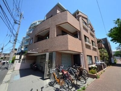 1DK Apt with Separate BT in Meidaimae R95 001