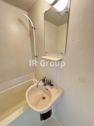 2K Corner Room Apt in Kitasenju F87 001