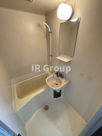 2K Corner Room Apt in Kitasenju F87 001