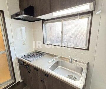 2K Corner Room Apt in Kitasenju F87 001