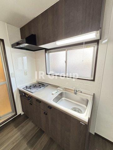 2K Corner Room Apt in Kitasenju F87 001