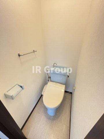 2K Corner Room Apt in Kitasenju F87 001