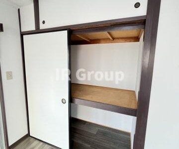 2K Corner Room Apt in Kitasenju F87 001