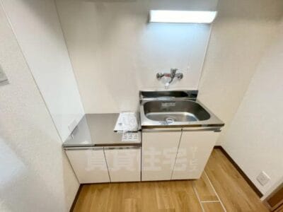 2K on Top Floor in Hachimanyama R85 101