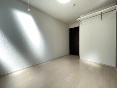 1K Hoya NOKey$ NODep W23001