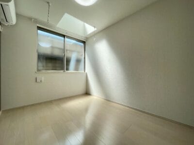 1K Hoya NOKey$ NODep W23001