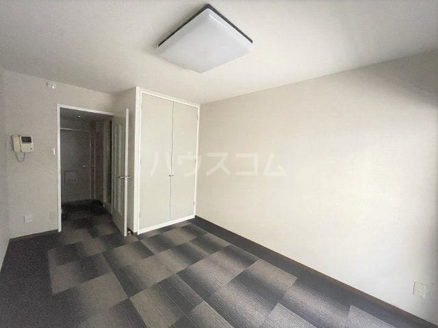 1K NishiKoyama NOAgency FREENet R911117