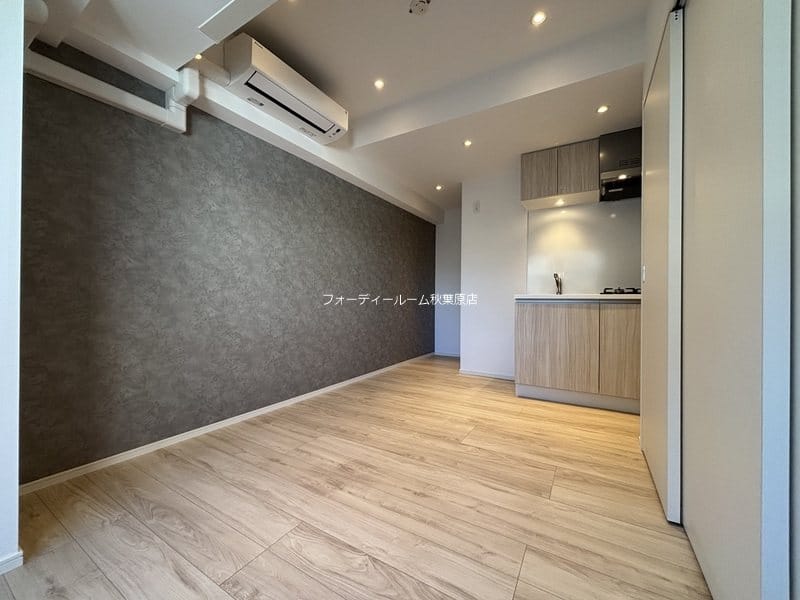 1DK Iriya NOKey$ PetOK R24100