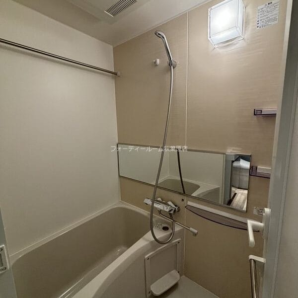 1DK Iriya NOKey$ PetOK R24100