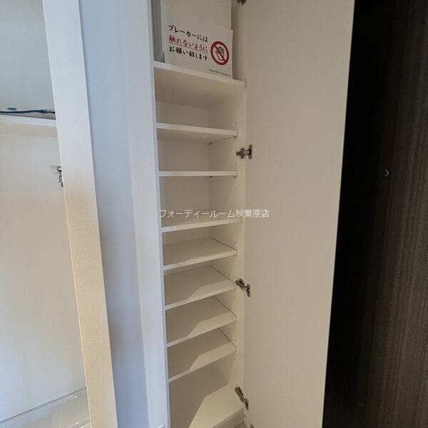 1DK Iriya NOKey$ PetOK R24100