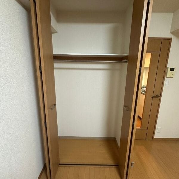 1K Hasune NODep StudentOK R07011