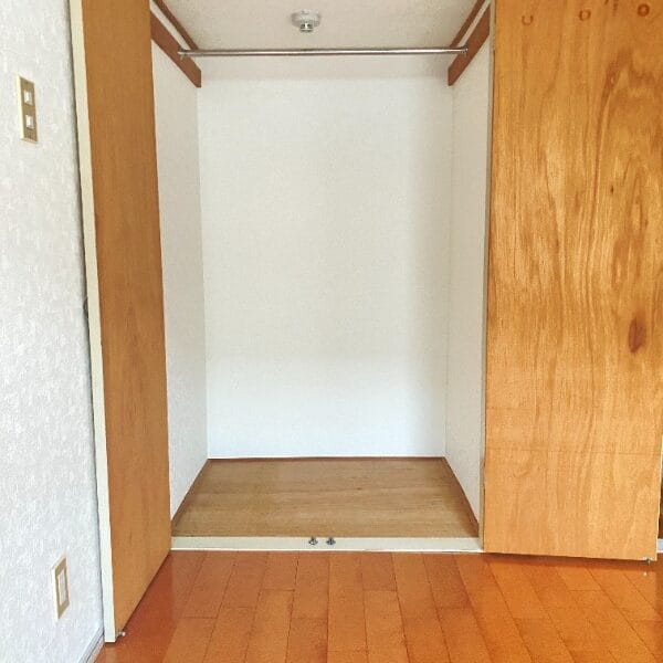 1K Narimasu NOKey$ NOAgency W88101