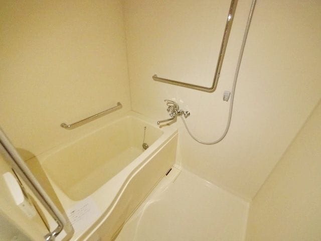 3LDK Eda NOKey$ FREERent R96000