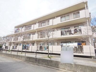 3LDK Eda NOKey$ FREERent R96000