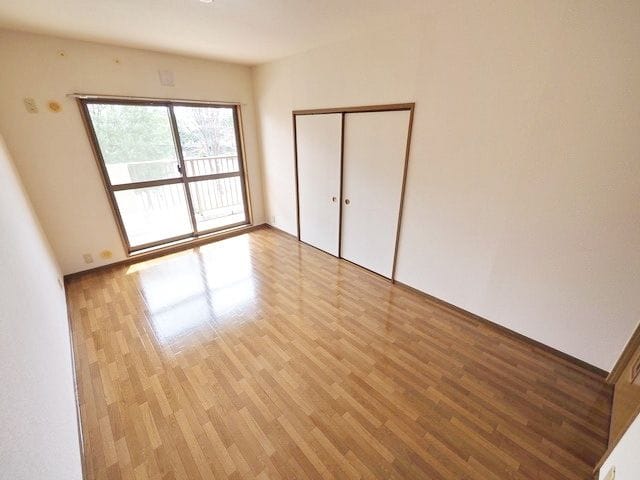 3LDK Eda NOKey$ FREERent R96000