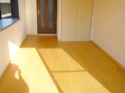 1K Urayasu NOKey$ NOAgency R95101