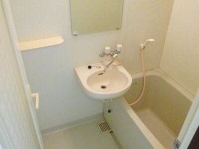 1K Urayasu NOKey$ NOAgency R95101