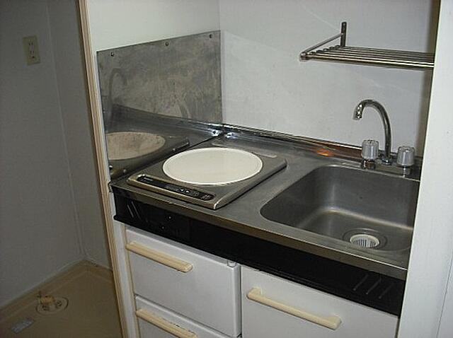 668e99376cbc18c3a7872ba19d7e5373