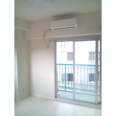 806965050_386x386_#fcfdff