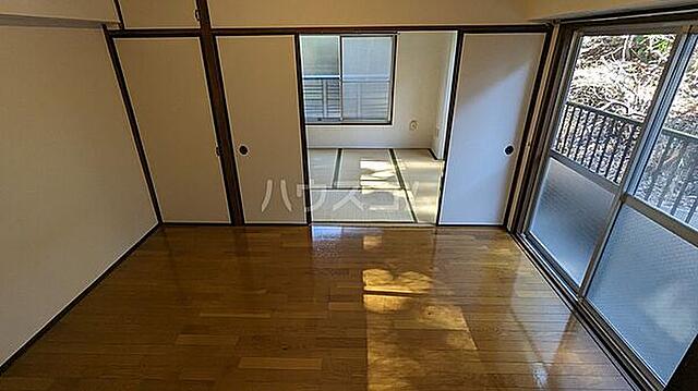 8576be42d016d07efc42a94959288d54