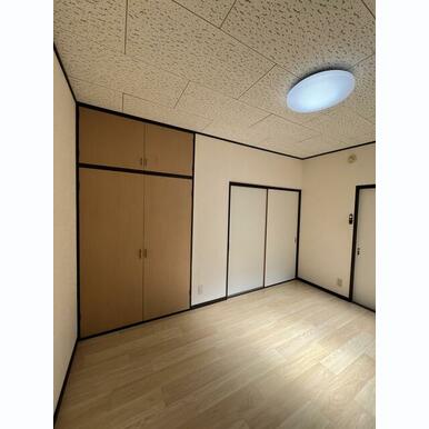 1948394156_386x386_#fcfdff