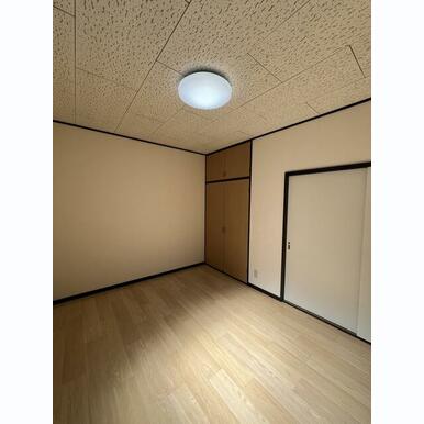 1948395316_386x386_#fcfdff