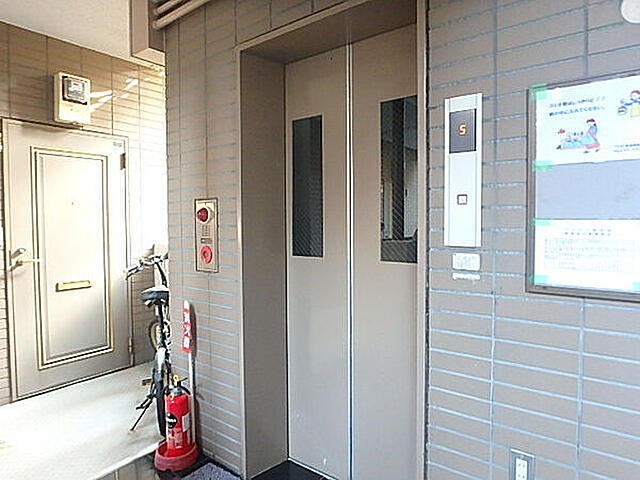 4f2757e1460a15b40b18ea4077418829